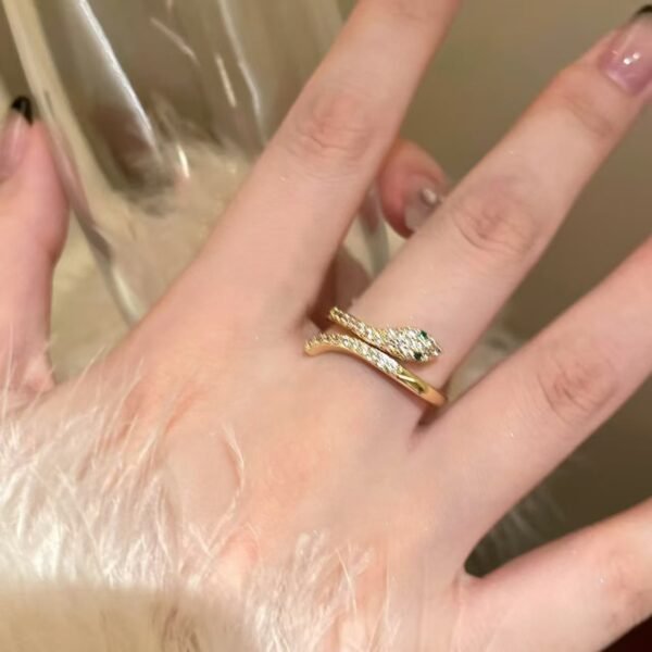Unique Zircon Green Eye Snake-shaped Sparkling Zircon Ring for Women - Niche Design, High-end Index Finger Ring, Birth Year Ring - 图片 2