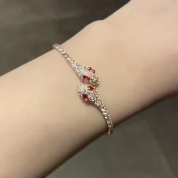Red Spirit Snake" Ultra-Shiny Micro-Pave Zircon Red Snake Bracelet | New Arrival | Fashionable and Unique Design Jewelry - 图片 4