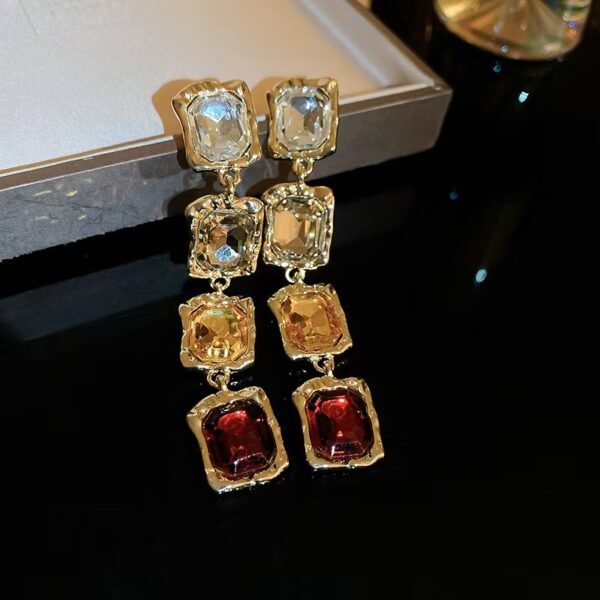 Retro Luxe Diamond-Set Square Choker Necklace | High-End Royal Style | Niche Exaggerated Collar Necklace for Women - 图片 3