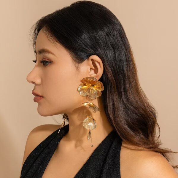 Niche Ginkgo Leaf Tassel Necklace with Sweet and Cool Design, Cross-Border Retro Adjustable Choker Jewelry - 图片 12