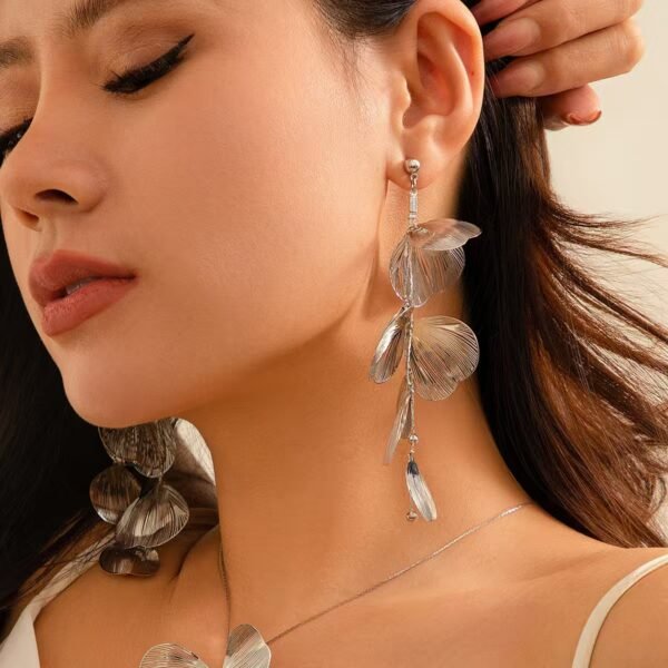 Niche Ginkgo Leaf Tassel Necklace with Sweet and Cool Design, Cross-Border Retro Adjustable Choker Jewelry - 图片 6